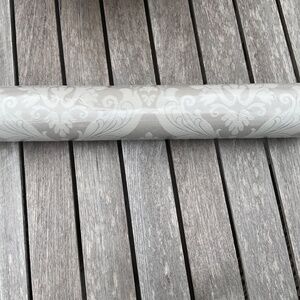 Graham and Brown Wallpaper - Double roll
Baroque inspired.